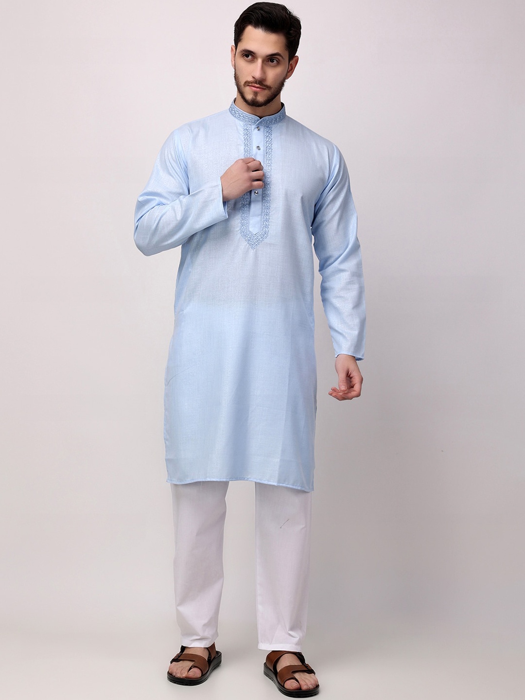 ROYAL KURTA Embroidered Thread Work Band Collar Pure Cotton Straight Kurta With Trouser, Blue
ROYAL KURTA Embroidered Thread Work Band Collar Pure Cotton Straight Kurta With Trouser, Blue