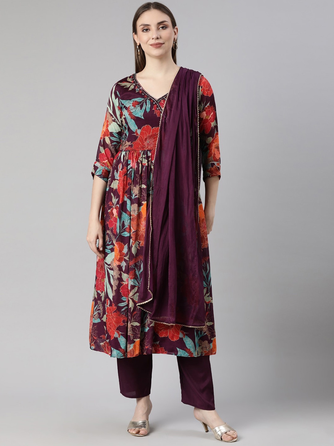 Neerus Floral Printed Empire A-Line Thread Work Silk Chiffon Kurta with Trousers & Dupatta, Purple
Neerus Floral Printed Empire A-Line Thread Work Silk Chiffon Kurta with Trousers & Dupatta, Purple