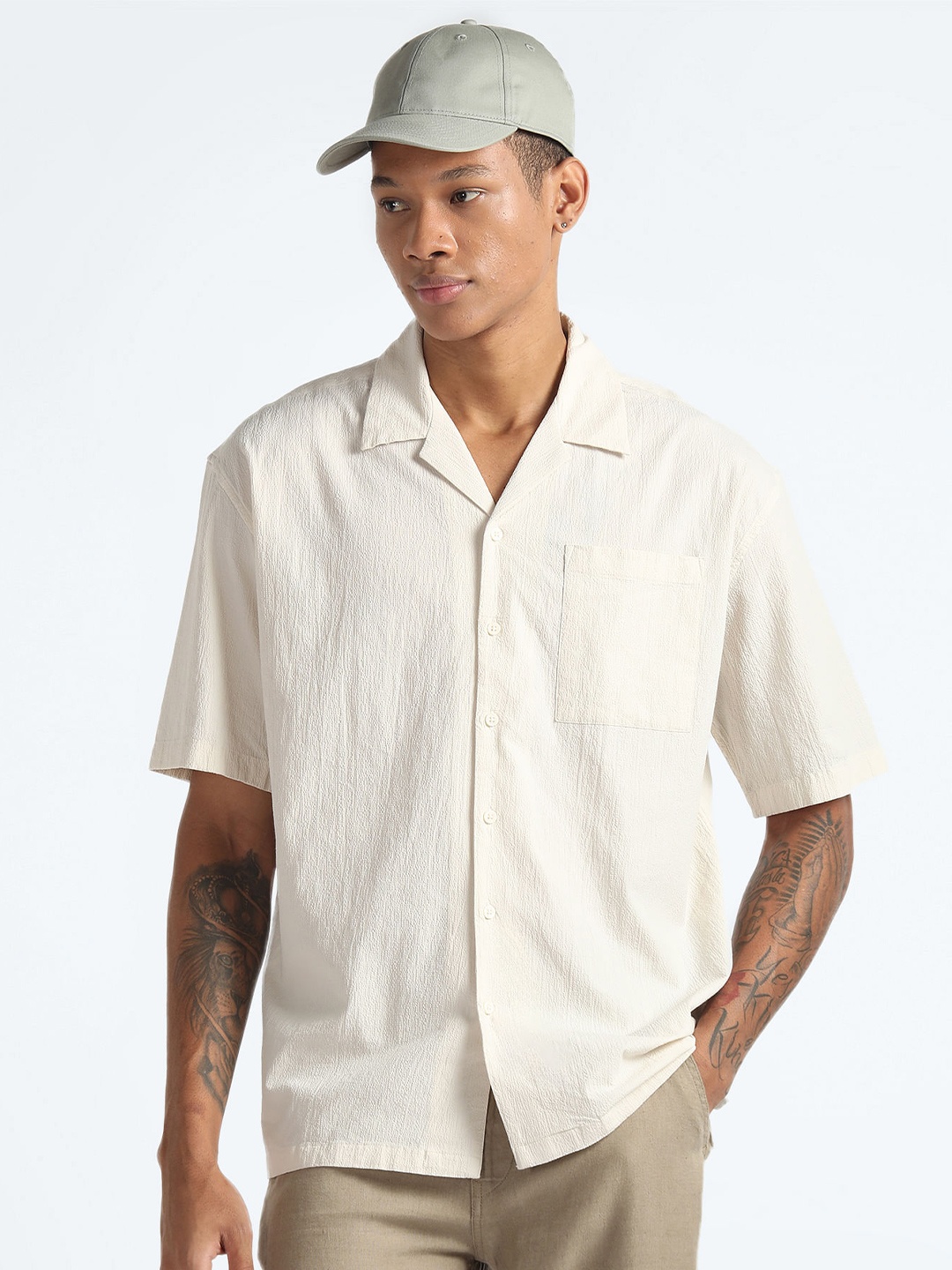 Flying Machine Textured Cuban Collar Drop-Shoulder Seersucker Oversized Casual Shirt, Off white
Flying Machine Textured Cuban Collar Drop-Shoulder Seersucker Oversized Casual Shirt, Off white