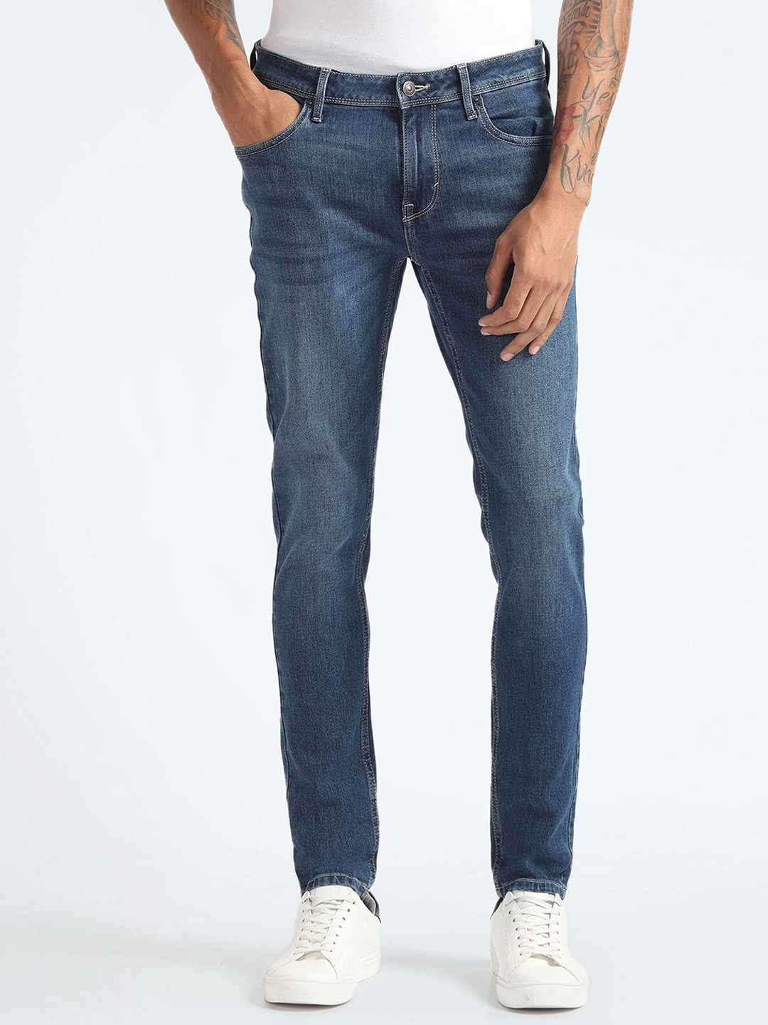 Flying Machine Men Super Skinny Fit Low-Rise Clean Look Cropped Stretchable Jeans, Blue
Flying Machine Men Super Skinny Fit Low-Rise Clean Look Cropped Stretchable Jeans, Blue