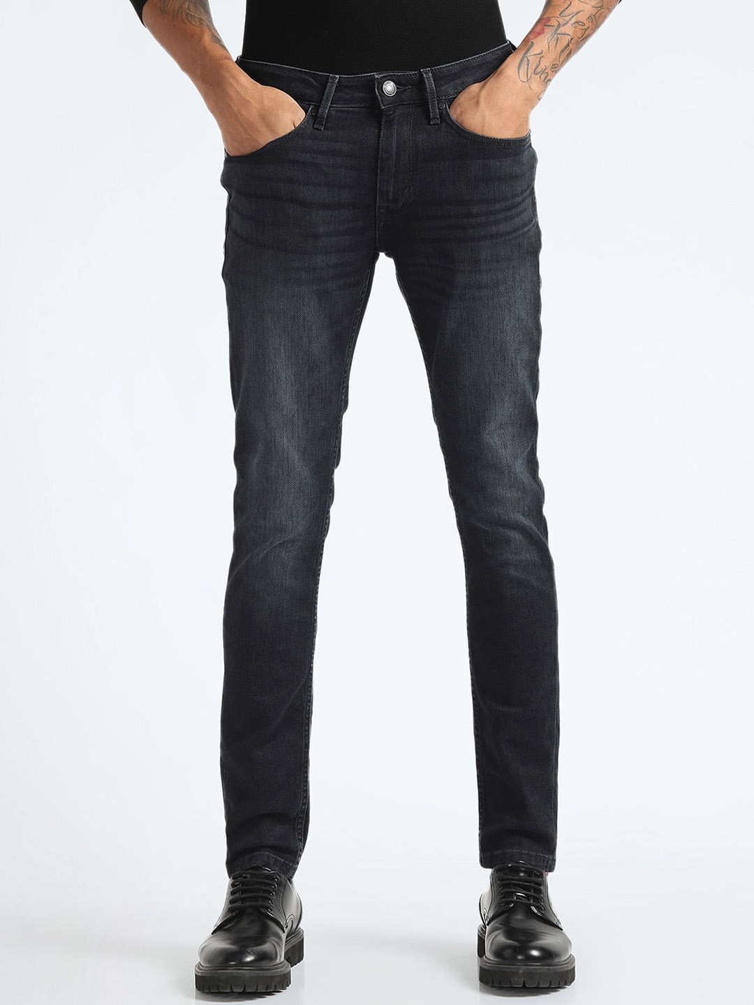 Flying Machine Men Super Skinny Fit Mid Rise Clean Look Heavy Fade Stretchable Jeans, Blue
Flying Machine Men Super Skinny Fit Mid Rise Clean Look Heavy Fade Stretchable Jeans, Blue