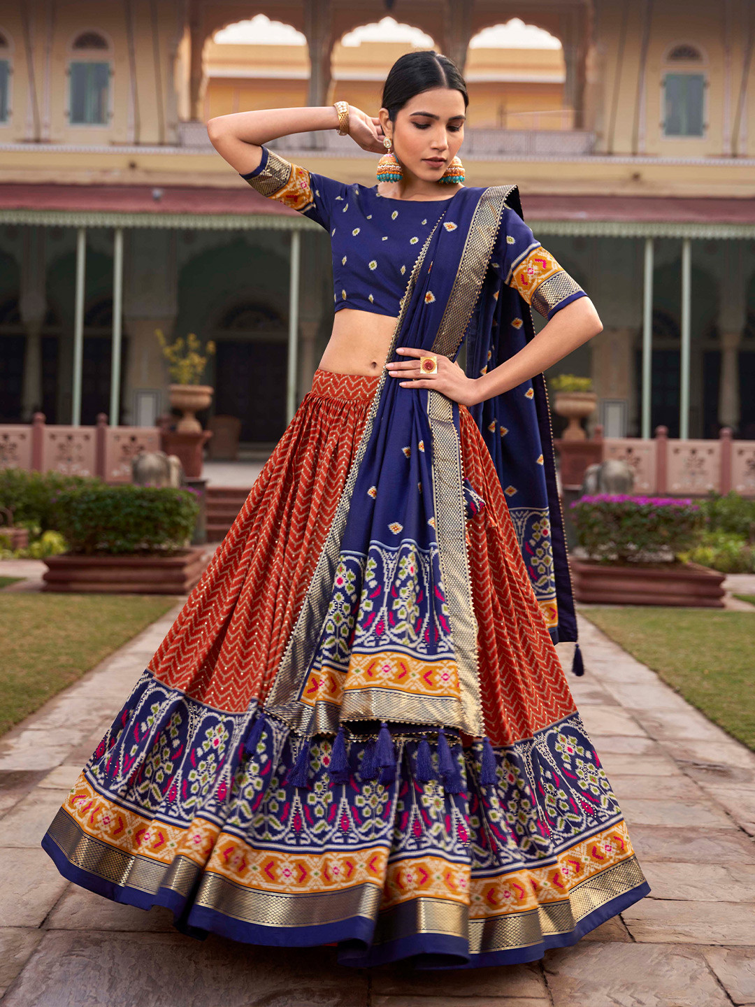 LOOKNBOOK ART Foil Printed Semi-Stitched Lehenga & Unstitched Blouse With Dupatta, Orange
LOOKNBOOK ART Foil Printed Semi-Stitched Lehenga & Unstitched Blouse With Dupatta, Orange