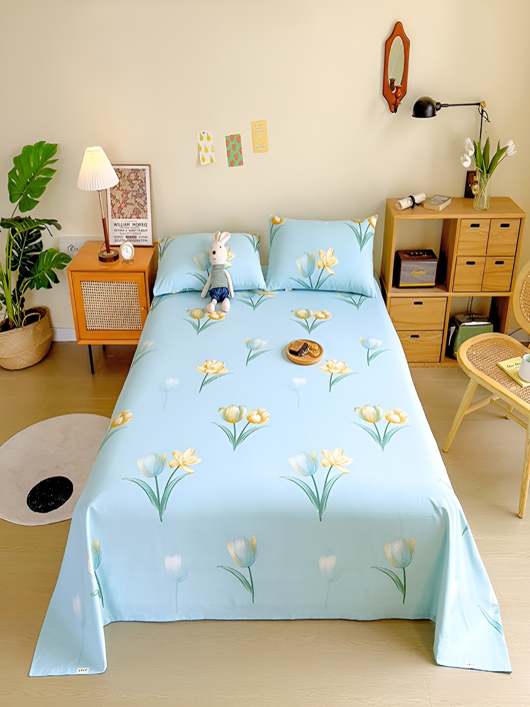 JC HOME Blue & Yellow Floral Printed 200 TC Queen Bedsheet with 2 Pillow Covers
JC HOME Blue & Yellow Floral Printed 200 TC Queen Bedsheet with 2 Pillow Covers