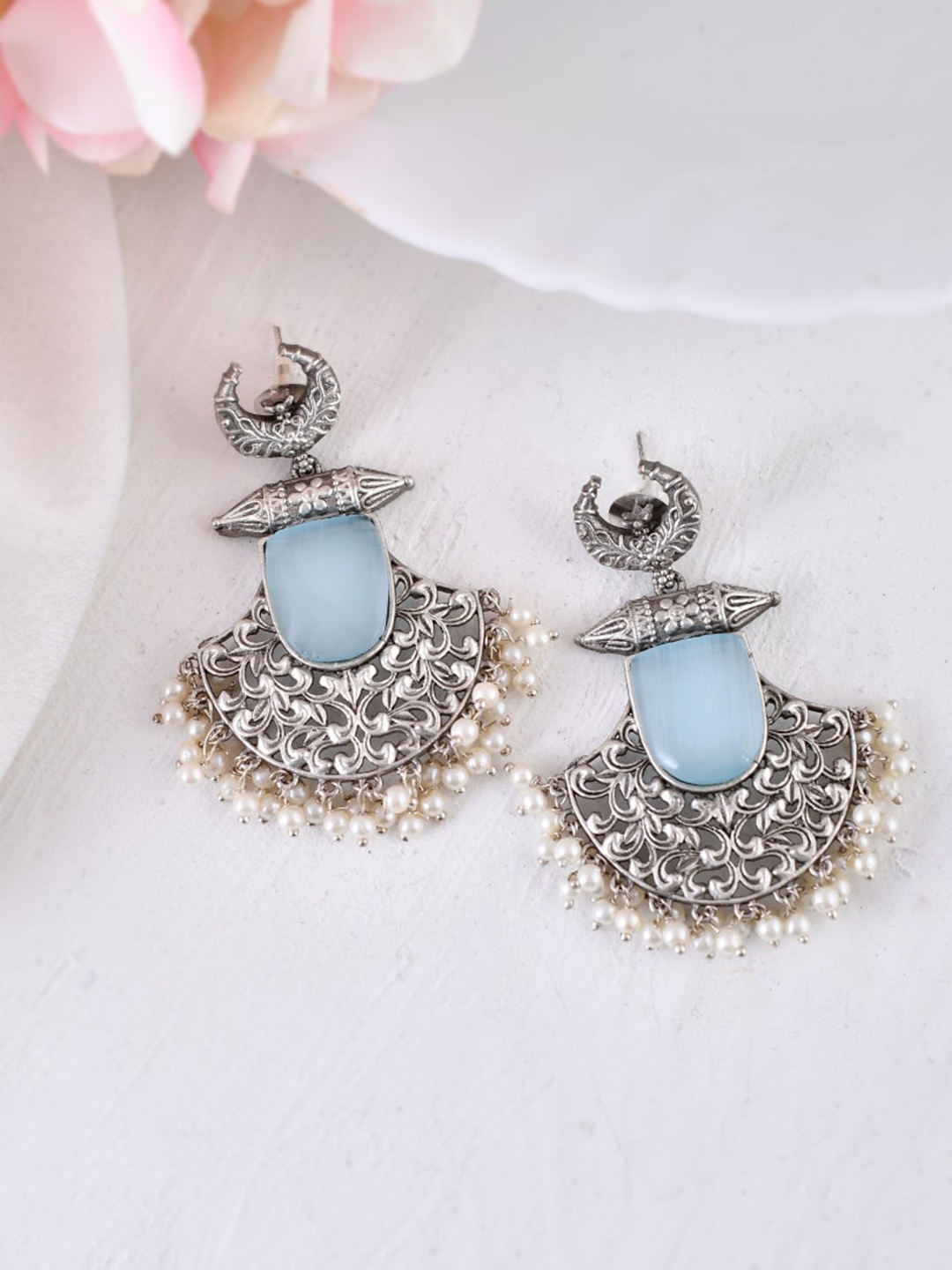 DASTOOR Silver-Plated Artificial Stones-Studded & Beaded Oxidised Contemporary Chandbalis
DASTOOR Silver-Plated Artificial Stones-Studded & Beaded Oxidised Contemporary Chandbalis