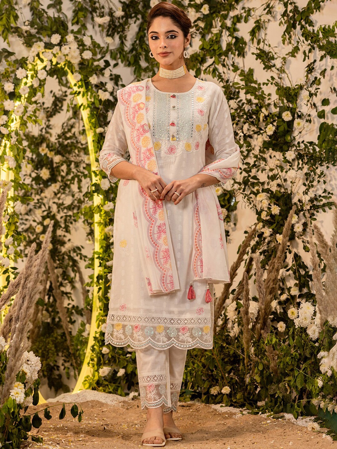 Vishudh Ethnic Motifs Embroidered Mirror Work Cotton Kurta With Trousers & Dupatta, White
Vishudh Ethnic Motifs Embroidered Mirror Work Cotton Kurta With Trousers & Dupatta, White