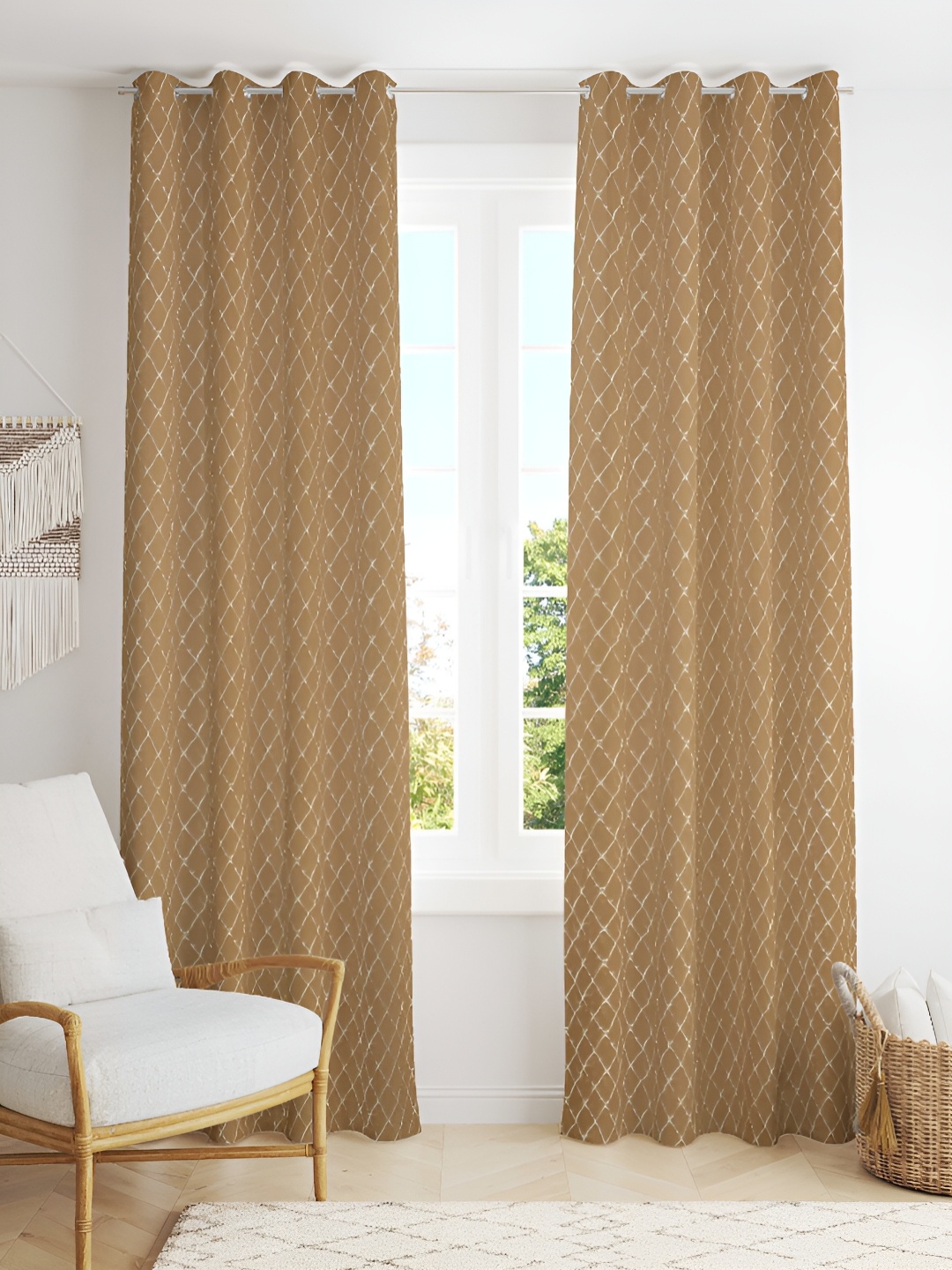 Kraftiq Homes Gold-Toned & White 2 Pieces Embroidered Room Darkening Long Door Curtains
Kraftiq Homes Gold-Toned & White 2 Pieces Embroidered Room Darkening Long Door Curtains