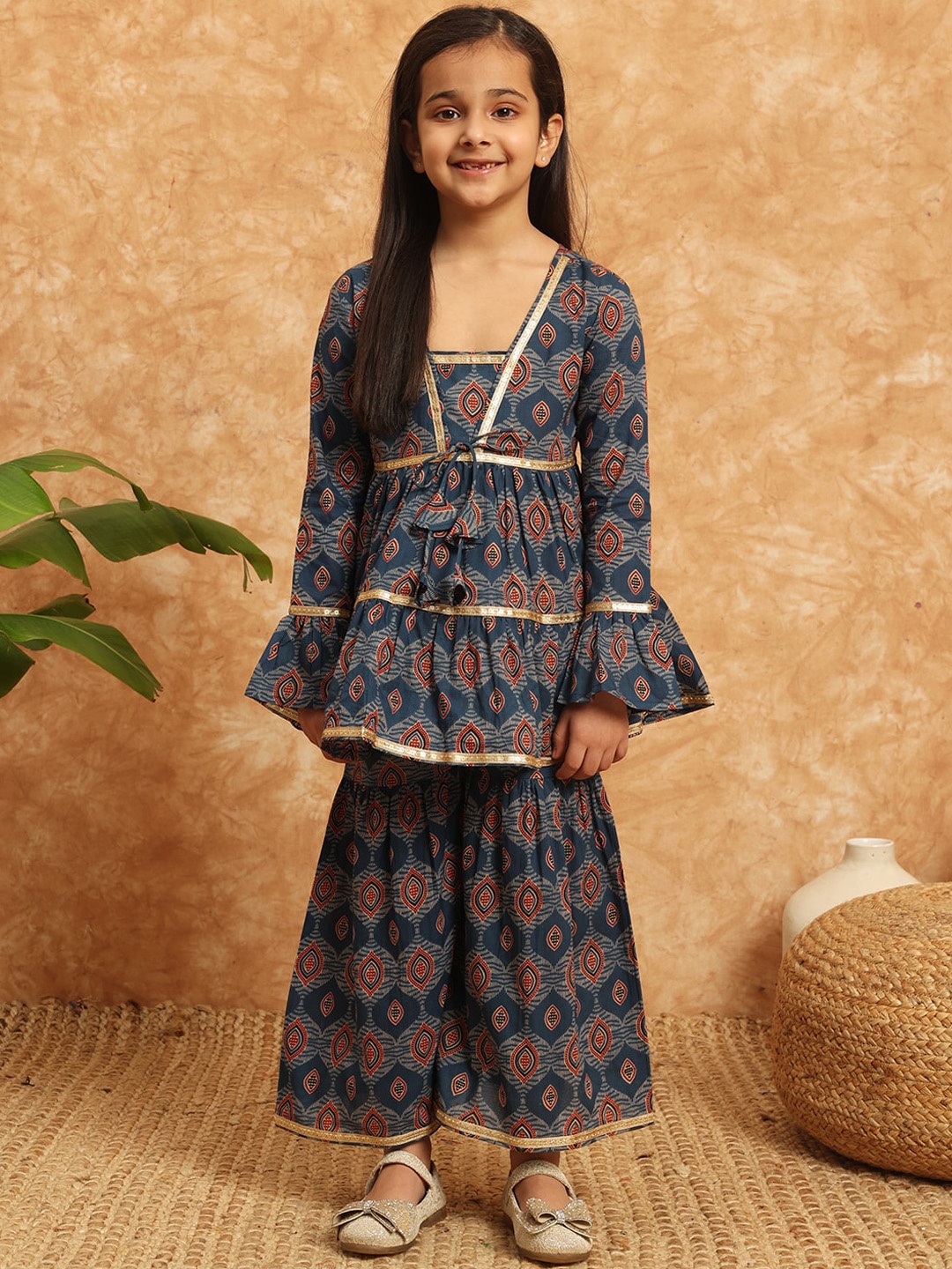 Readiprint Girls Ethnic Motifs Printed Gotta Patti Pure Cotton Kurti With Sharara, Blue
Readiprint Girls Ethnic Motifs Printed Gotta Patti Pure Cotton Kurti With Sharara, Blue