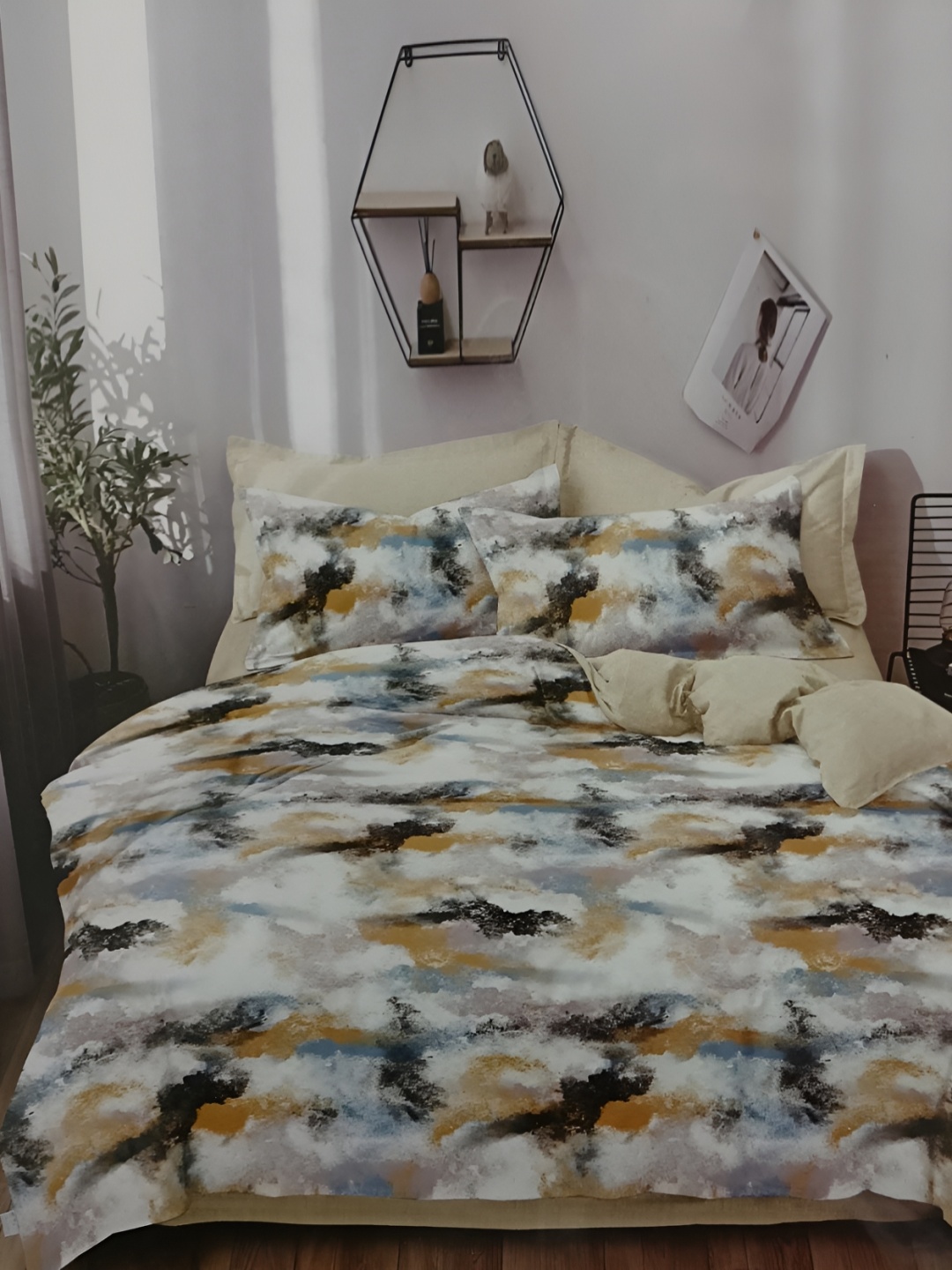 Signature White & Blue Abstract 144 TC Microfiber Queen Bedsheet with 2 Pillow Covers
Signature White & Blue Abstract 144 TC Microfiber Queen Bedsheet with 2 Pillow Covers