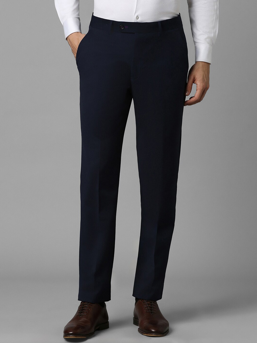 Luxure by Louis Philippe Men Slim Fit Mid-Rise Flat-Front Formal Trousers, Navy blue
Luxure by Louis Philippe Men Slim Fit Mid-Rise Flat-Front Formal Trousers, Navy blue