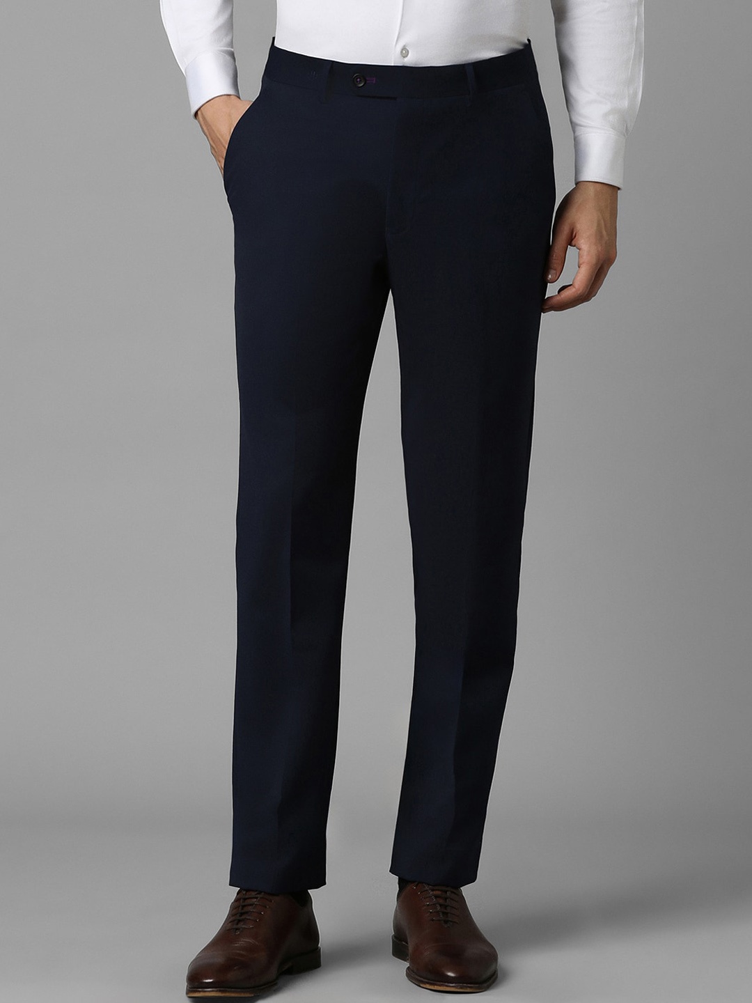 Luxure by Louis Philippe Men Slim Fit Mid-Rise Flat-Front Formal Trousers, Navy blue
Luxure by Louis Philippe Men Slim Fit Mid-Rise Flat-Front Formal Trousers, Navy blue