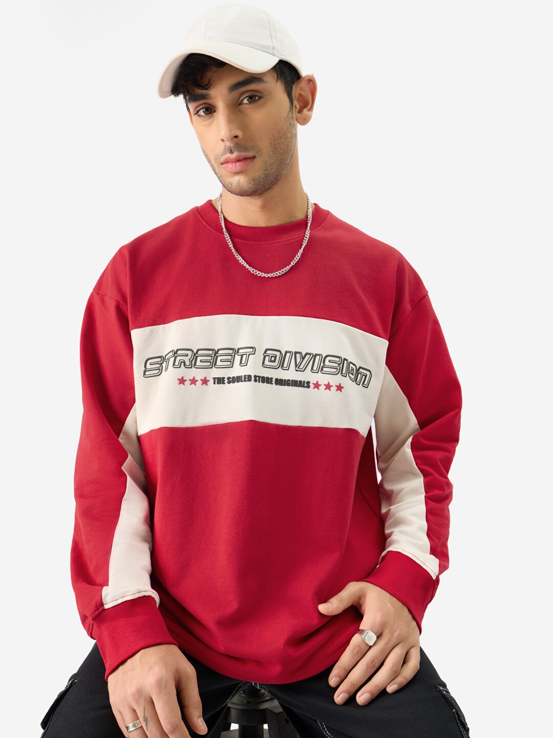 The Souled Store Red Typography Printed Drop-Shoulder Sleeves Oversized Cotton T-shirt
The Souled Store Red Typography Printed Drop-Shoulder Sleeves Oversized Cotton T-shirt