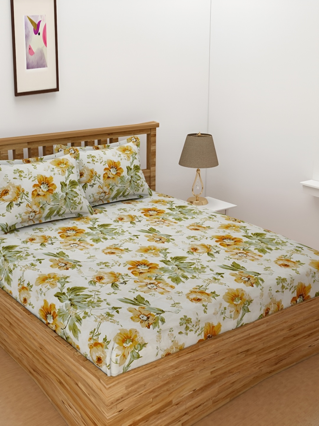 Srijee Decors Orange & White Floral 210 TC Fitted King Bedsheet With 2 Pillow Covers
Srijee Decors Orange & White Floral 210 TC Fitted King Bedsheet With 2 Pillow Covers