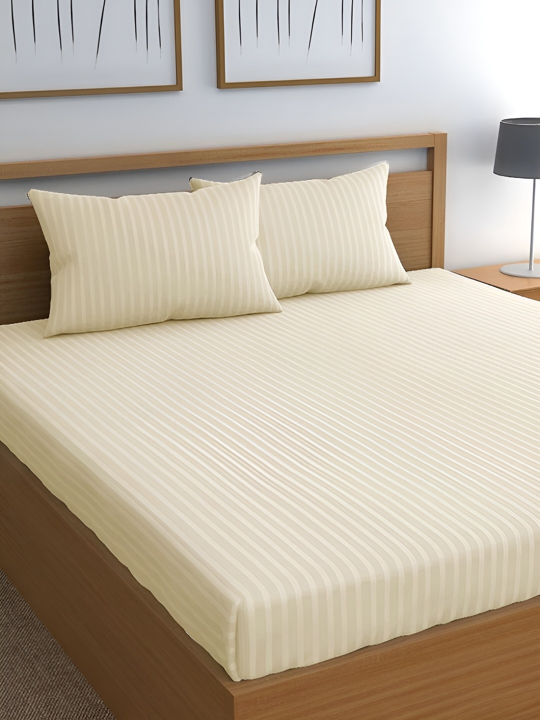 Srijee Decors Cream-Coloured Striped Fitted 210 TC King Bedsheet with 2 Pillow Covers
Srijee Decors Cream-Coloured Striped Fitted 210 TC King Bedsheet with 2 Pillow Covers