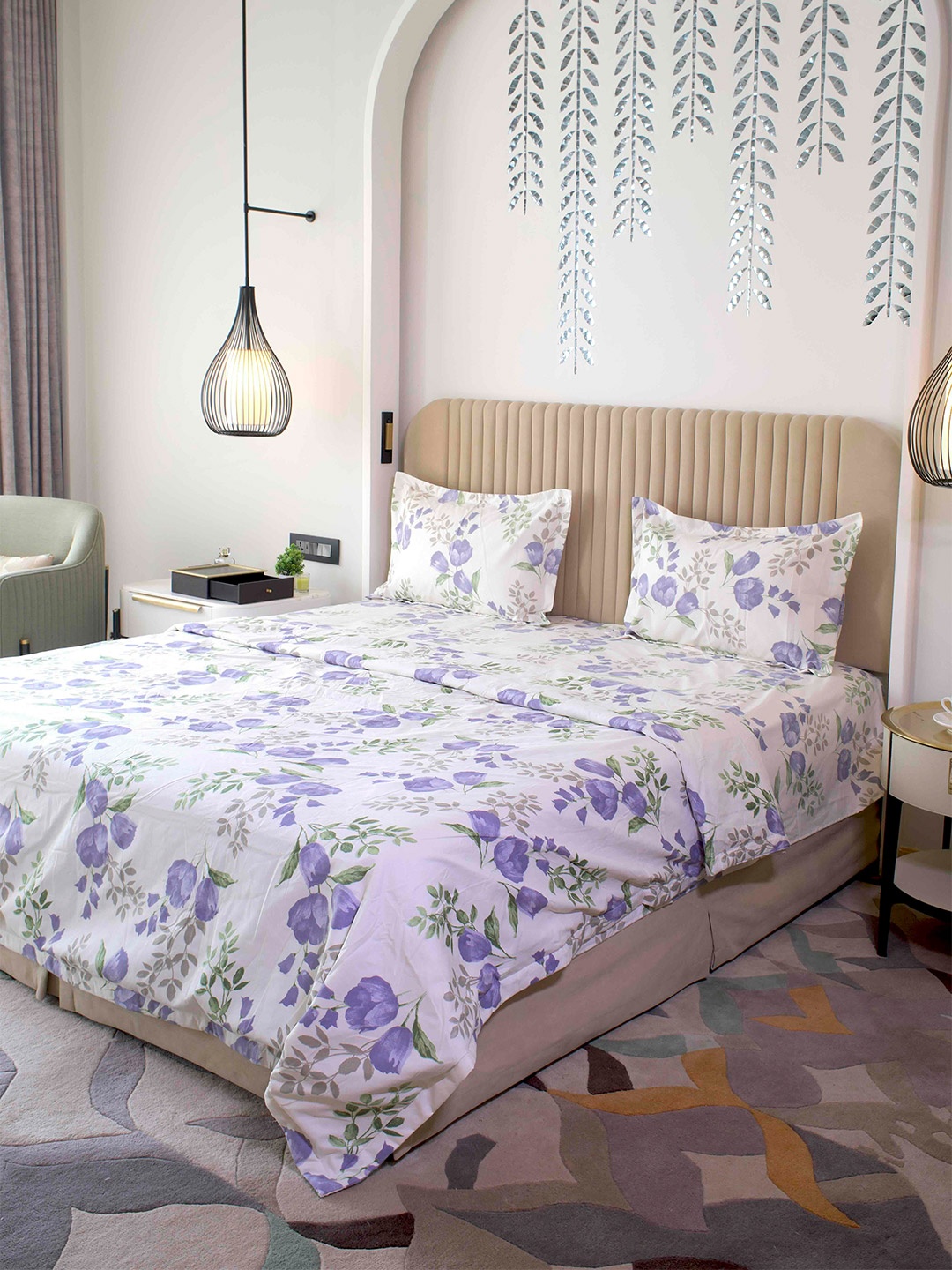 Pure Decor Bedding of 4 Pieces Bedsheet Set 2.28m X 2.54m With Comforter 2.21m X 2.46m, White
Pure Decor Bedding of 4 Pieces Bedsheet Set 2.28m X 2.54m With Comforter 2.21m X 2.46m, White