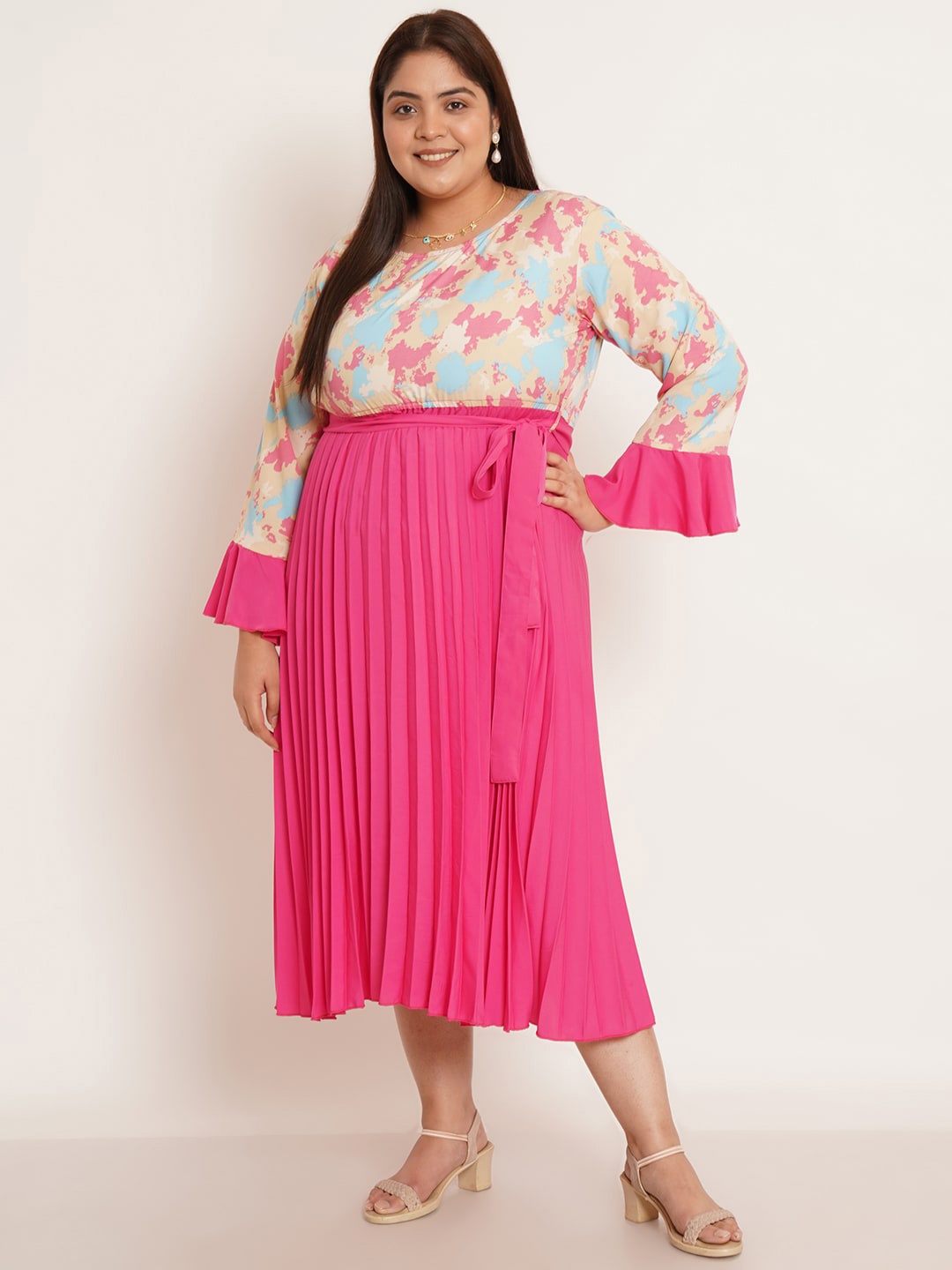 U&F Beyond Plus Size Floral Print Bell Sleeve Crepe Fit & Flare Midi Dress, Pink
U&F Beyond Plus Size Floral Print Bell Sleeve Crepe Fit & Flare Midi Dress, Pink