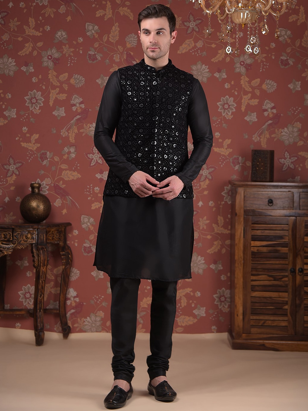 House of Pataudi Mandarin Collar Long Sleeves Kurta With Churidar & Nehru Jacket, Black
House of Pataudi Mandarin Collar Long Sleeves Kurta With Churidar & Nehru Jacket, Black