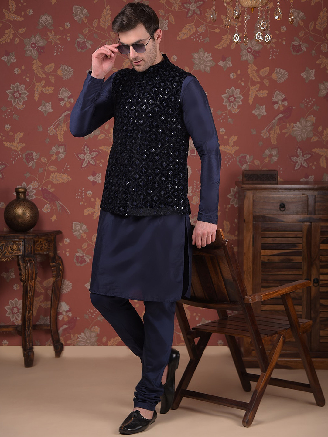 House of Pataudi Mandarin Collar Long Sleeves Kurta With Churidar & Nehru Jacket, Navy blue
House of Pataudi Mandarin Collar Long Sleeves Kurta With Churidar & Nehru Jacket, Navy blue