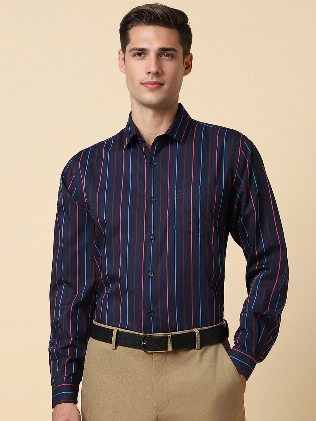 Allen Solly Slim Fit Vertical Striped Spread Collar Cotton Lyocell Formal Shirt, Navy blue
Allen Solly Slim Fit Vertical Striped Spread Collar Cotton Lyocell Formal Shirt, Navy blue