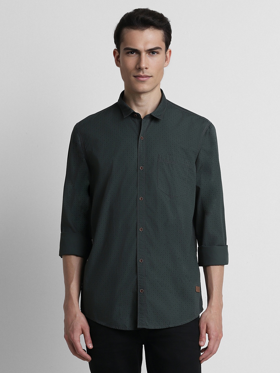 Peter England Casuals Micro Ditsy Printed Spread Collar Slim Fit Cotton Casual Shirt, Green
Peter England Casuals Micro Ditsy Printed Spread Collar Slim Fit Cotton Casual Shirt, Green