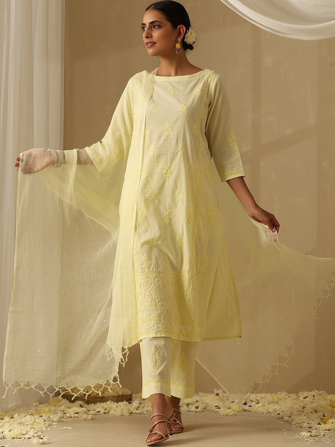 OKHAI Floral Embroidered Regular Thread Work Pure Cotton Kurta With Trousers & Dupatta, Yellow
OKHAI Floral Embroidered Regular Thread Work Pure Cotton Kurta With Trousers & Dupatta, Yellow