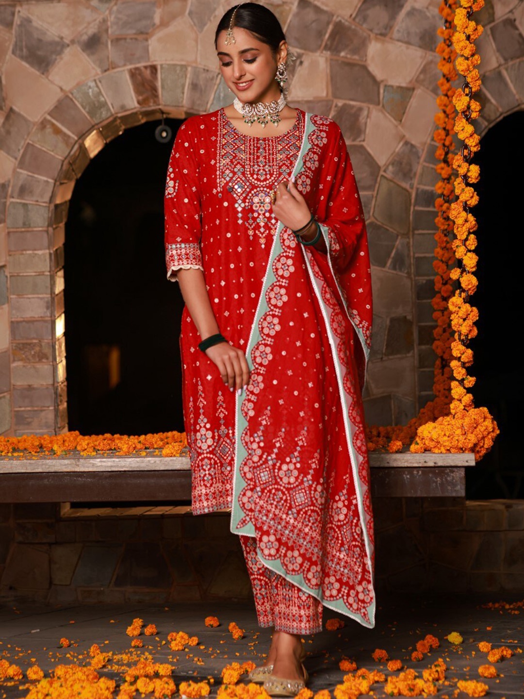 Juniper Ethnic Motifs Printed Sequinned Pure Cotton Kurta with Trousers & Dupatta, Red
Juniper Ethnic Motifs Printed Sequinned Pure Cotton Kurta with Trousers & Dupatta, Red