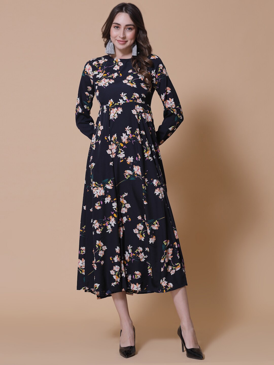 HOUSE OF KKARMA Floral Printed Puff Sleeve Crepe Fit & Flare Maternity Maxi Dress, Navy blue
HOUSE OF KKARMA Floral Printed Puff Sleeve Crepe Fit & Flare Maternity Maxi Dress, Navy blue