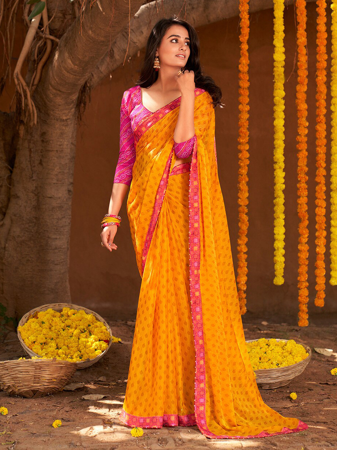 KALINI Ethnic Motifs Printed Pure Chiffon Saree, Yellow
KALINI Ethnic Motifs Printed Pure Chiffon Saree, Yellow