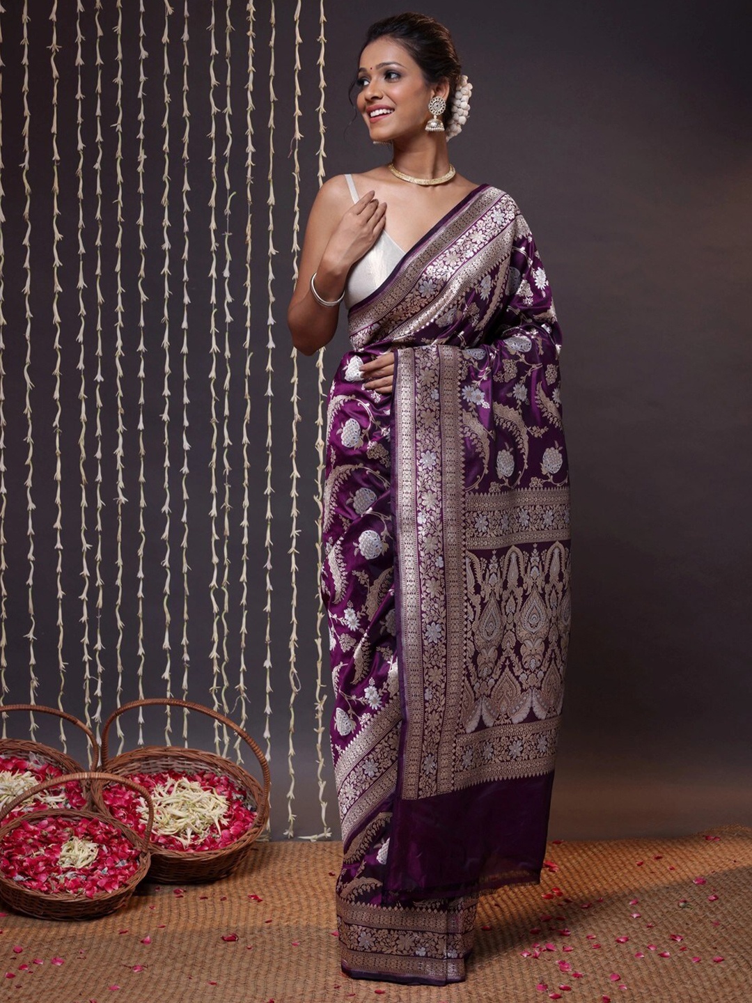 Sutra Art of Clothing Floral Woven Design Zari Pure Silk Banarasi Jangla Saree, Violet
Sutra Art of Clothing Floral Woven Design Zari Pure Silk Banarasi Jangla Saree, Violet
