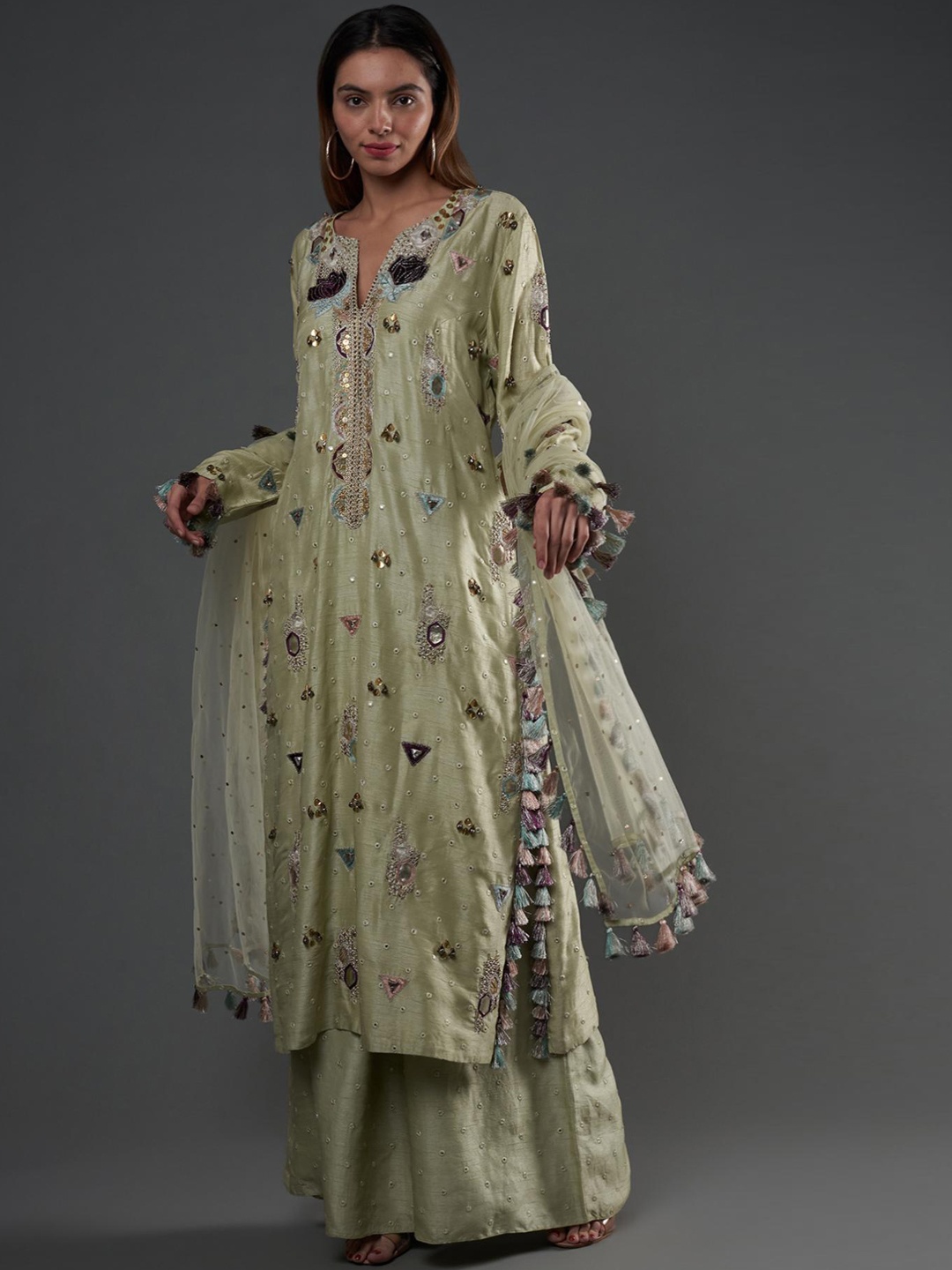 Payal Singhal Flared Sleeves Gotta Patti Chanderi SilkKurta & Palazzo With Dupatta, Green
Payal Singhal Flared Sleeves Gotta Patti Chanderi SilkKurta & Palazzo With Dupatta, Green