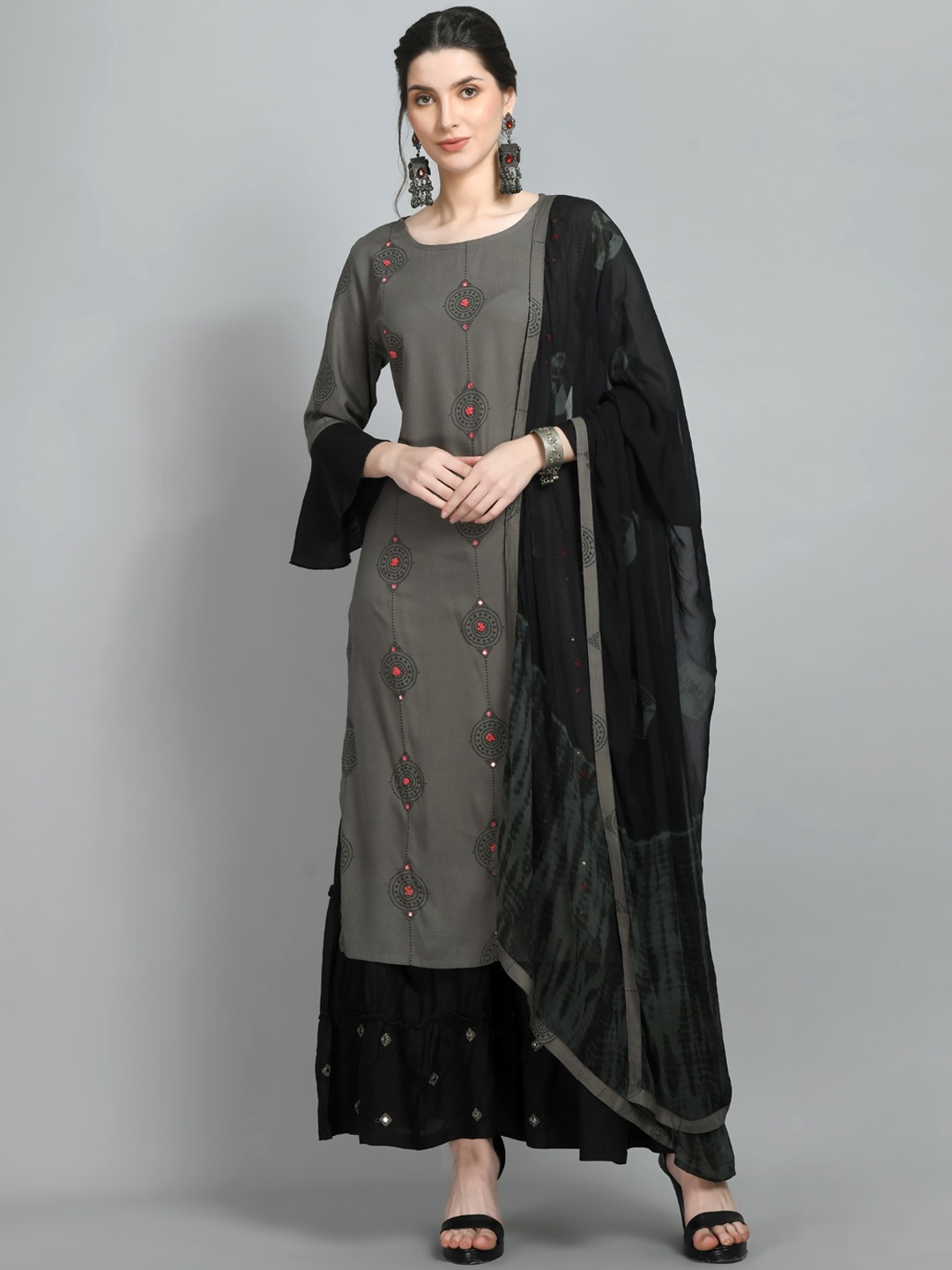 DOISA Ethnic Motifs Printed Thread Work Bell Sleeves Straight Kurta with Skirt & Dupatta, Grey
DOISA Ethnic Motifs Printed Thread Work Bell Sleeves Straight Kurta with Skirt & Dupatta, Grey