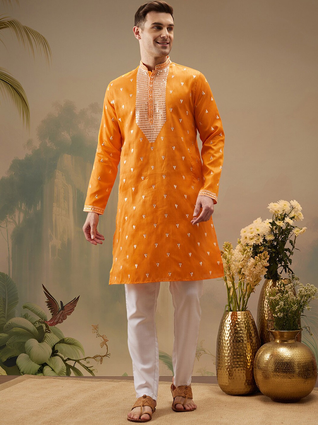 ATRAENTA Ethnic Motifs Embroidered Mandarin Collar Thread Work Straight Kurta, Orange
ATRAENTA Ethnic Motifs Embroidered Mandarin Collar Thread Work Straight Kurta, Orange