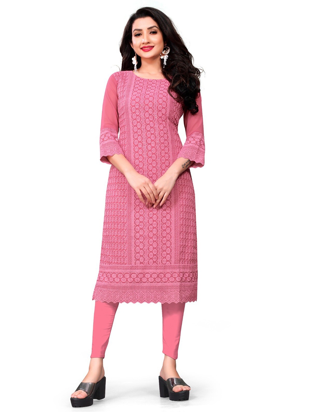 S.K.C Ethnic Motifs Embroidered Round Neck Chikankari Georgette Straight Kurta, Pink
S.K.C Ethnic Motifs Embroidered Round Neck Chikankari Georgette Straight Kurta, Pink