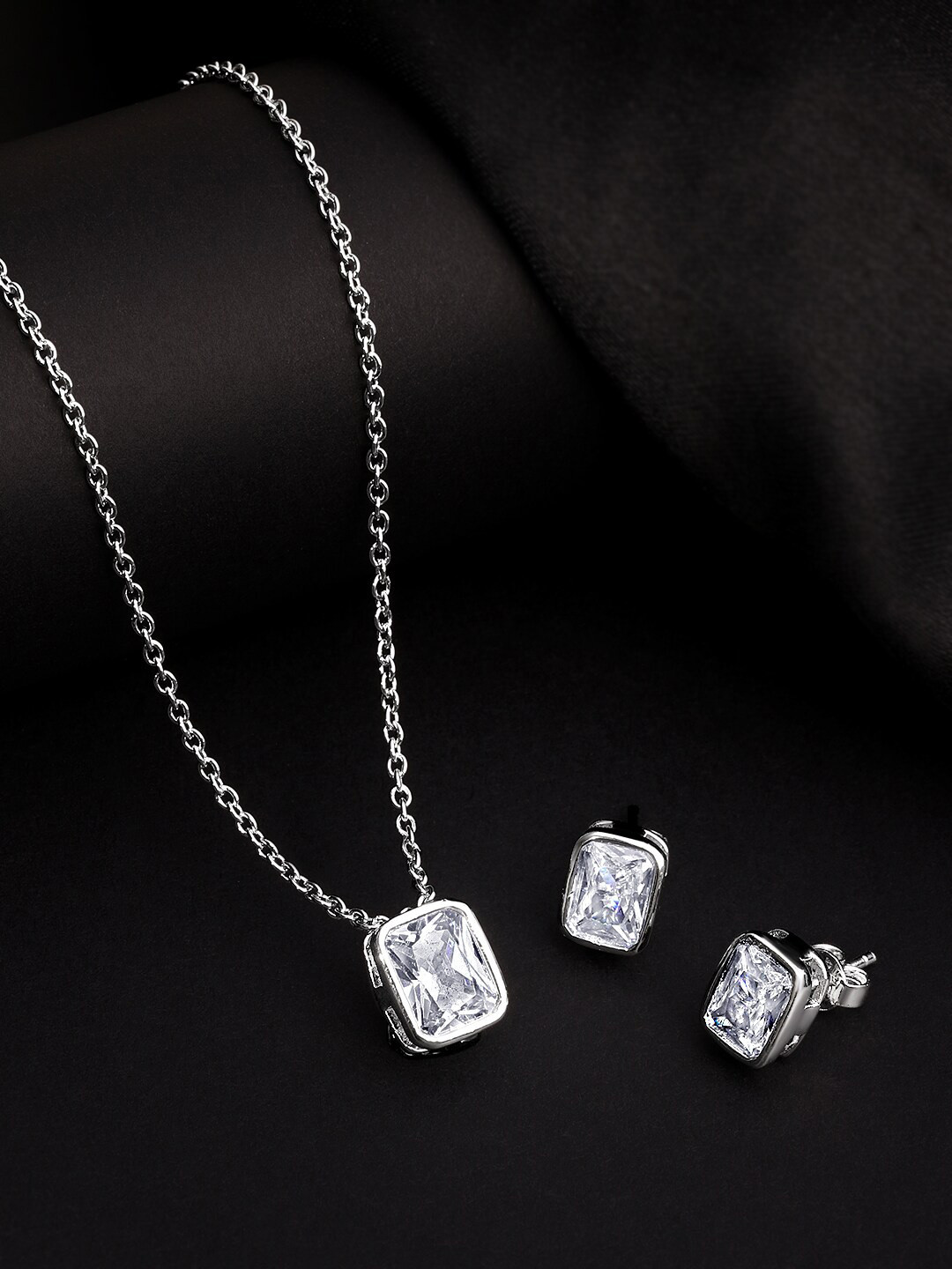 ASMITTA JEWELLERY 925 Sterling Sliver Rhodium Plated Cubic Zirconia Studded Jewellery Set, Silver
ASMITTA JEWELLERY 925 Sterling Sliver Rhodium Plated Cubic Zirconia Studded Jewellery Set, Silver