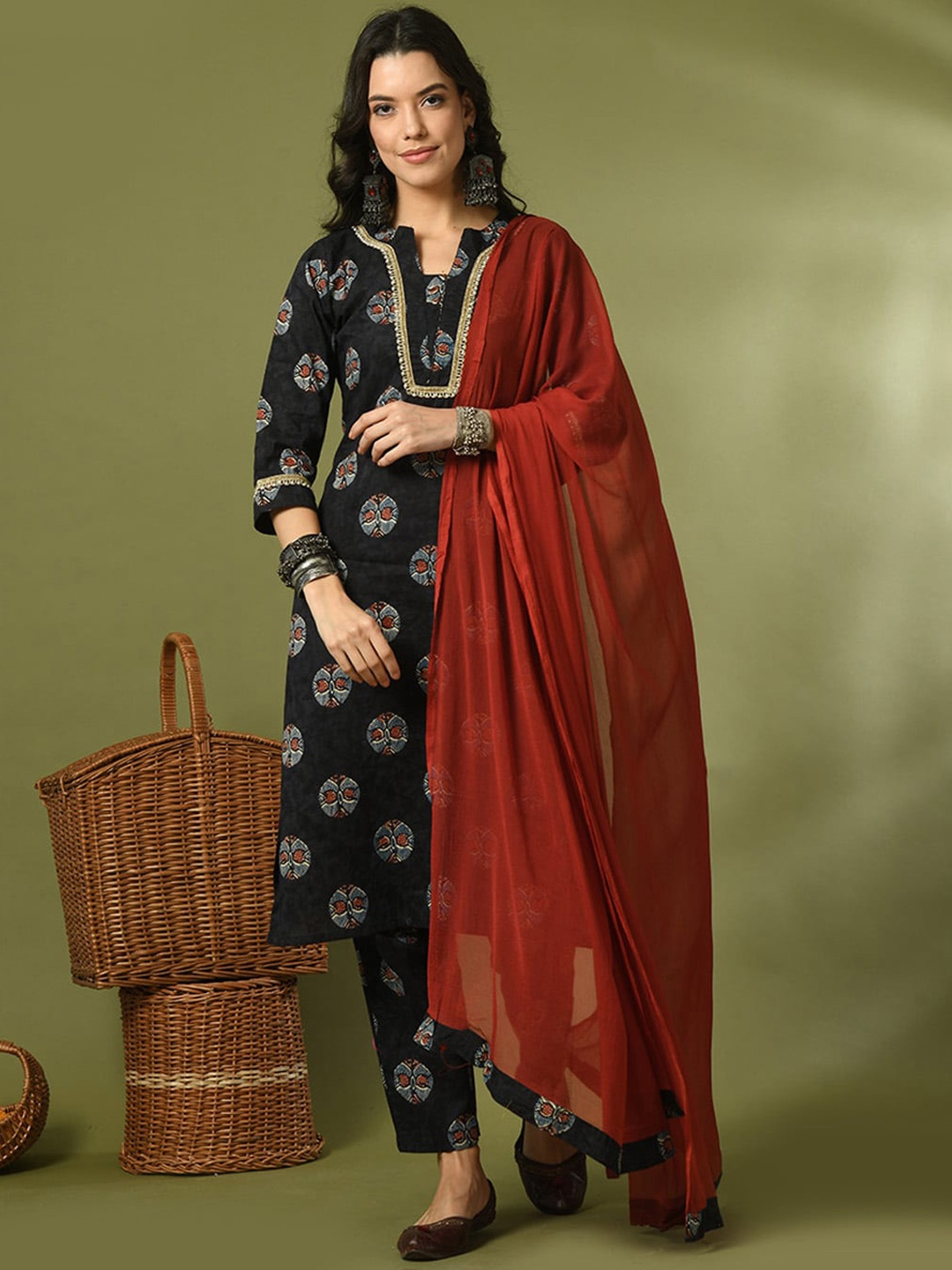 Sangria Ethnic Motifs Printed Pure Cotton Straight Kurta With Trousers & Dupatta, Black
Sangria Ethnic Motifs Printed Pure Cotton Straight Kurta With Trousers & Dupatta, Black