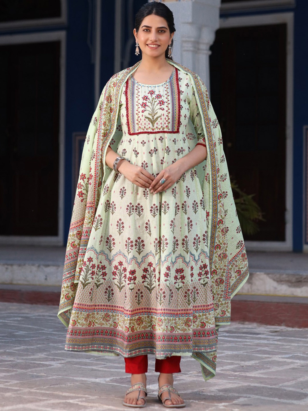 Juniper Ethnic Motifs Printed Empire Sequinned Kurta with Trousers & Dupatta, Lime green
Juniper Ethnic Motifs Printed Empire Sequinned Kurta with Trousers & Dupatta, Lime green