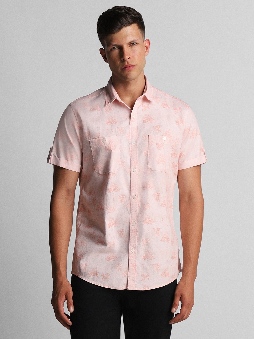 Louis Philippe Jeans Spread Collar Slim Fit Floral Printed Casual Cotton Shirt, Peach
Louis Philippe Jeans Spread Collar Slim Fit Floral Printed Casual Cotton Shirt, Peach