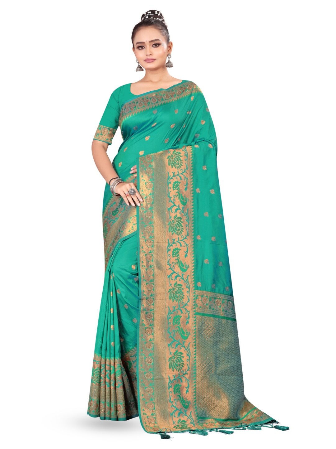 RANGRASIYA Ethnic Motifs Woven Design Beads and Stones Organza Banarasi Saree, Green
RANGRASIYA Ethnic Motifs Woven Design Beads and Stones Organza Banarasi Saree, Green