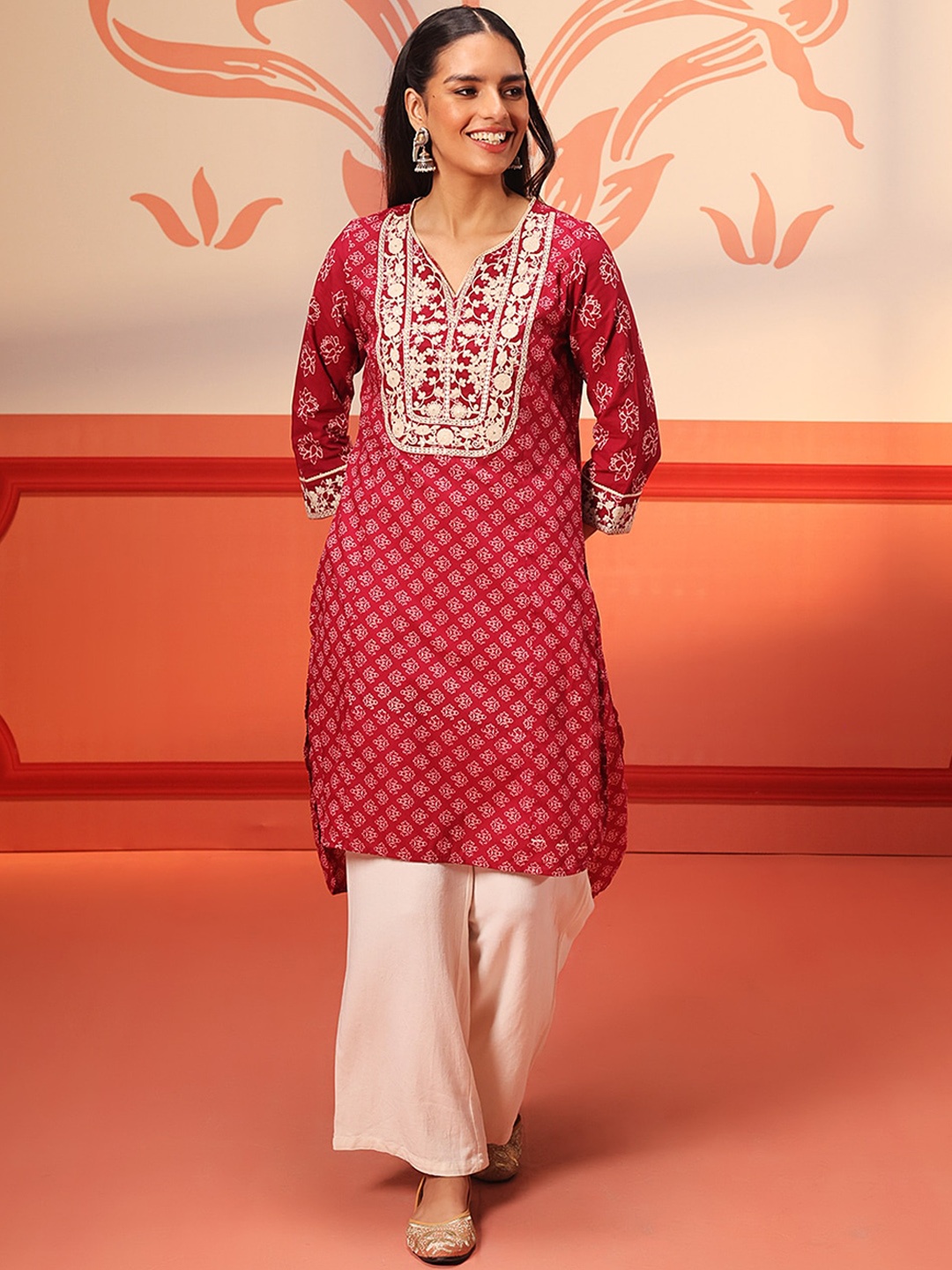 Lakshita Ethnic Motifs Embroidered Thread Work V-Neck Cotton Straight Kurta, Red
Lakshita Ethnic Motifs Embroidered Thread Work V-Neck Cotton Straight Kurta, Red