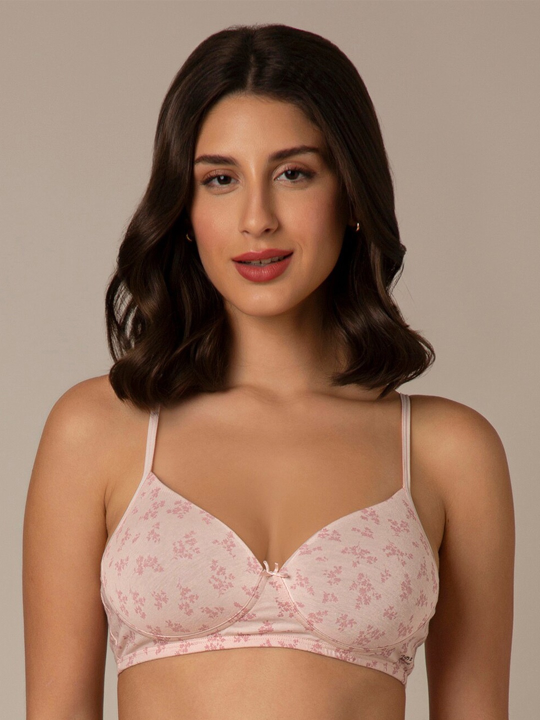 Amante Floral Printed Full Coverage Lightly Padded T-shirt Bra- All Day Comfort, Pink
Amante Floral Printed Full Coverage Lightly Padded T-shirt Bra- All Day Comfort, Pink