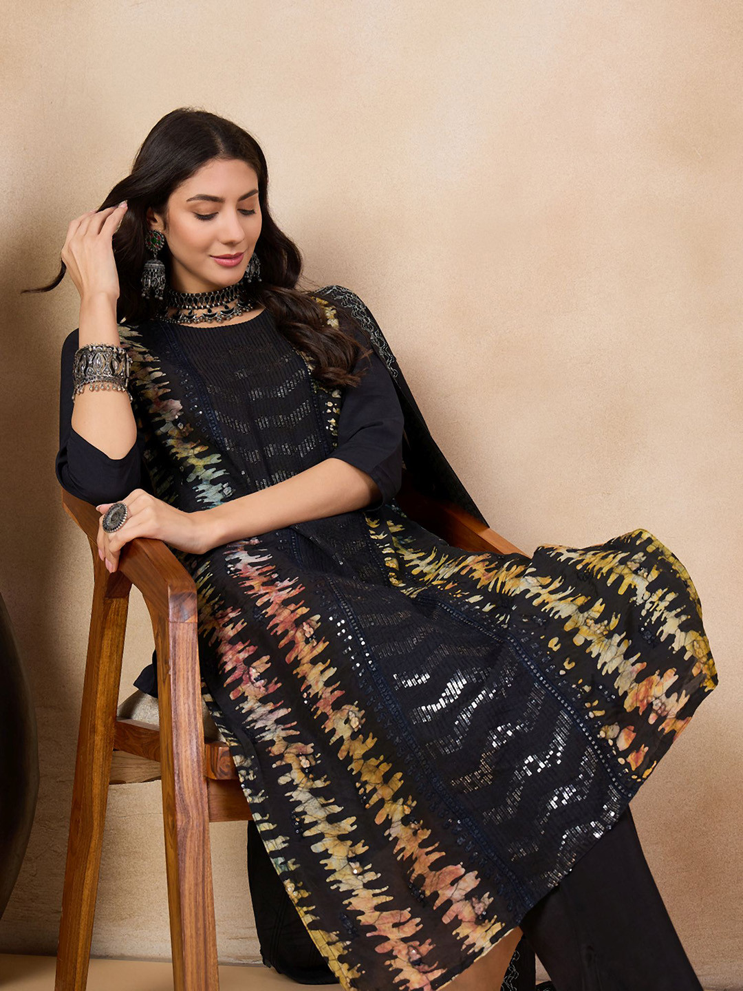 Anouk Embroidered Regular Sequinned Chanderi Silk Kurta With Trousers & Dupatta, Black
Anouk Embroidered Regular Sequinned Chanderi Silk Kurta With Trousers & Dupatta, Black