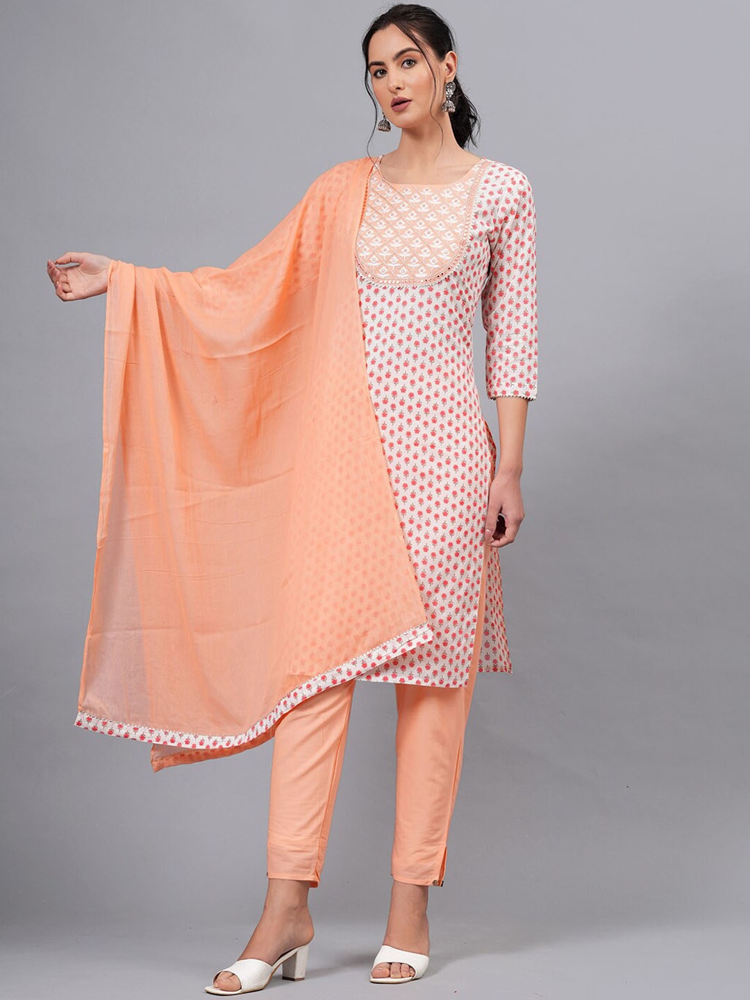KALINI Ethnic Motifs Printed Mirror Work Pure Cotton Kurta & Trousers With Dupatta, Pink
KALINI Ethnic Motifs Printed Mirror Work Pure Cotton Kurta & Trousers With Dupatta, Pink