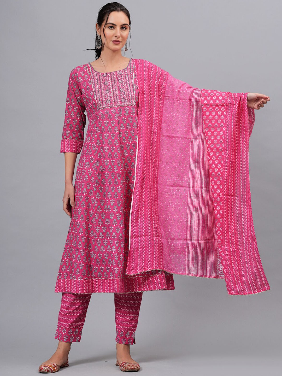 KALINI Floral Printed Gotta Patti Pure Cotton Anarkali Kurta & Palazzos With Dupatta, Pink
KALINI Floral Printed Gotta Patti Pure Cotton Anarkali Kurta & Palazzos With Dupatta, Pink