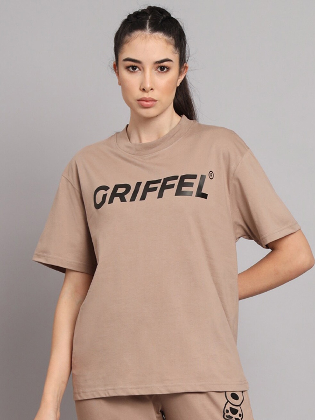 GRIFFEL Typography Printed Drop Shoulder Sleeves Cotton Oversized T-shirt, Camel brown
GRIFFEL Typography Printed Drop Shoulder Sleeves Cotton Oversized T-shirt, Camel brown