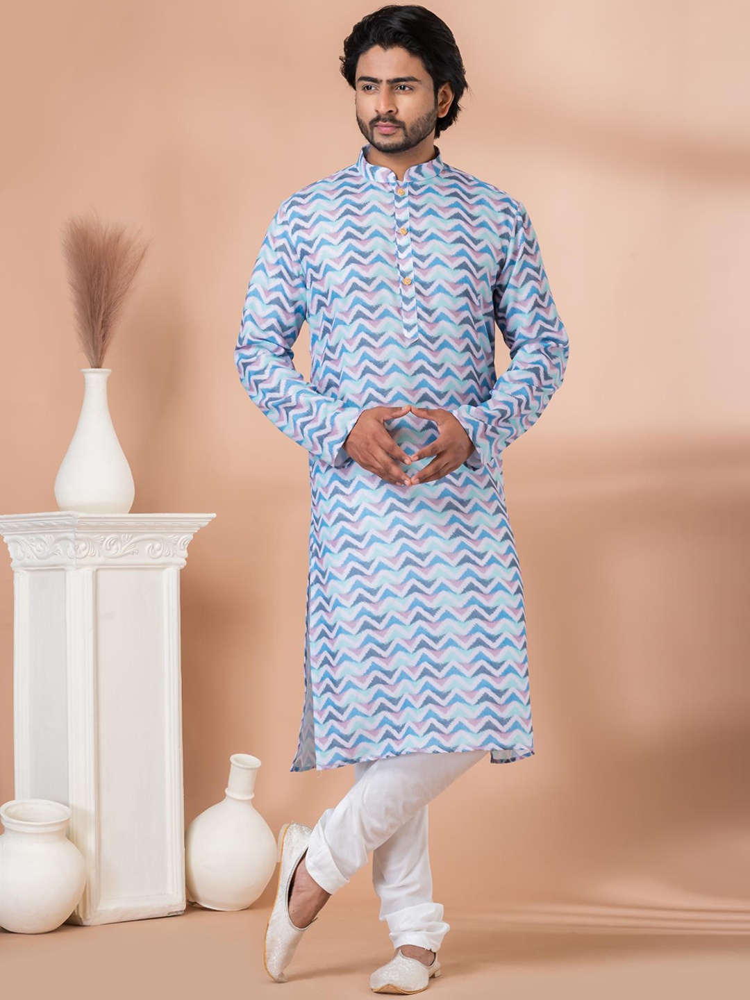 ROOTED LIBAAS Chevron Printed Mandarin Collar Straight Kurta With Pyjamas, Blue
ROOTED LIBAAS Chevron Printed Mandarin Collar Straight Kurta With Pyjamas, Blue