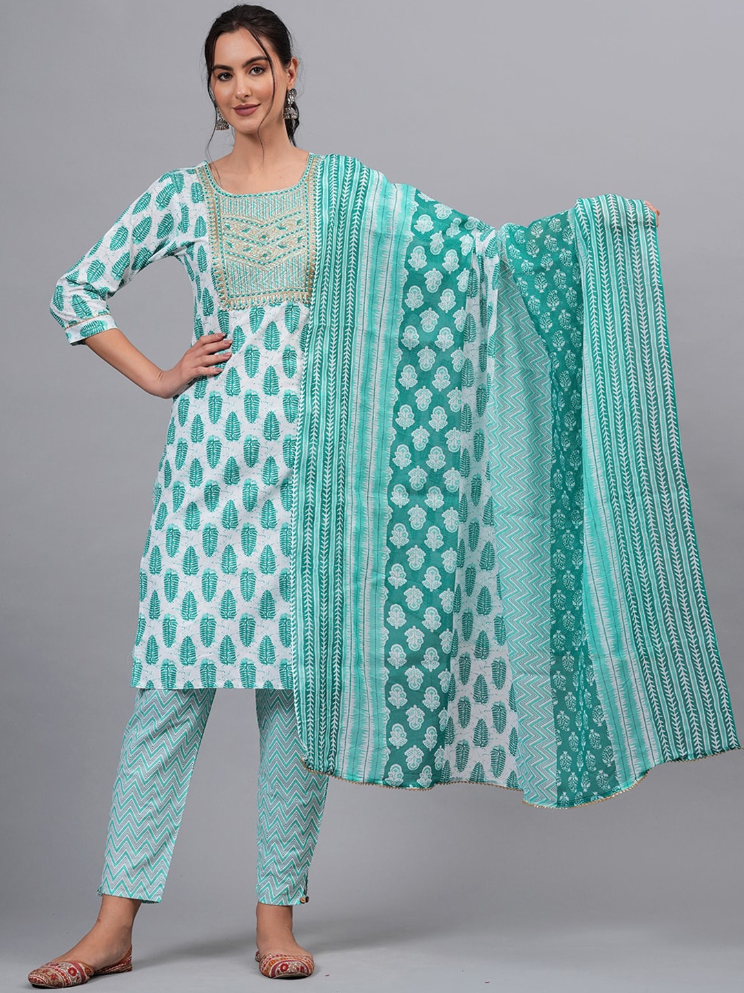 HIGHLIGHT FASHION EXPORT Ethnic Motifs Printed Straight Thread Work Pure Cotton Kurta Set, Green
HIGHLIGHT FASHION EXPORT Ethnic Motifs Printed Straight Thread Work Pure Cotton Kurta Set, Green
