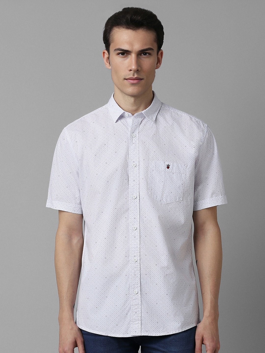 Louis Philippe Jeans Slim Fit Micro Ditsy Printed Spread Collar Cotton Casual Shirt, White
Louis Philippe Jeans Slim Fit Micro Ditsy Printed Spread Collar Cotton Casual Shirt, White