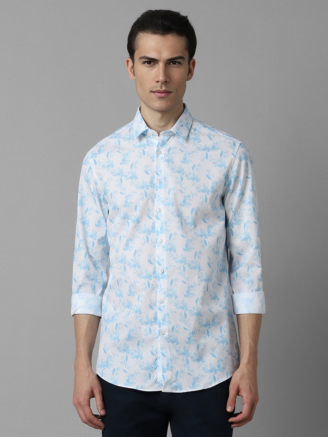 Louis Philippe Sport Slim Fit Floral Printed Spread Collar Cotton Casual Shirt, Blue
Louis Philippe Sport Slim Fit Floral Printed Spread Collar Cotton Casual Shirt, Blue