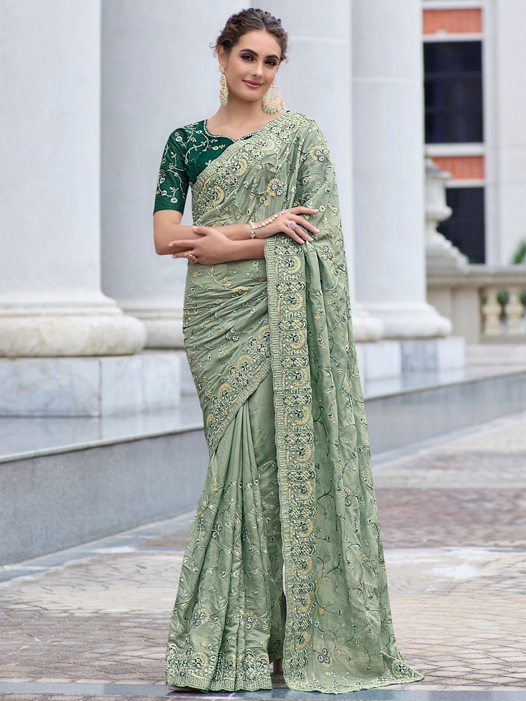ODETTE Floral Embroidered Saree, Green