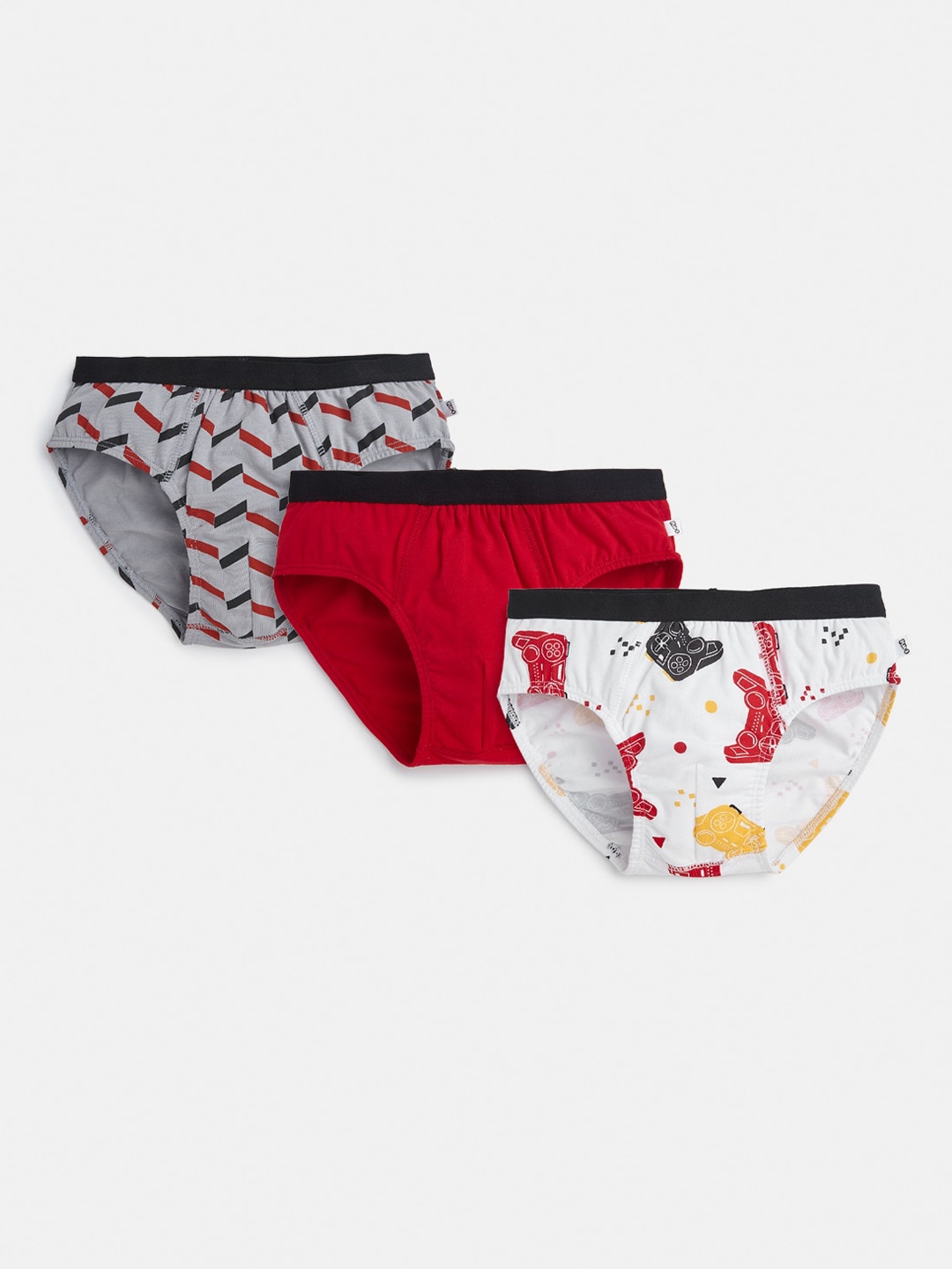 You Got Plan B Boys Pack Of 3 Printed Anti Microbial Cotton Basic Briefs-UB-GamerBoy: 8-10, Red
You Got Plan B Boys Pack Of 3 Printed Anti Microbial Cotton Basic Briefs-UB-GamerBoy: 8-10, Red