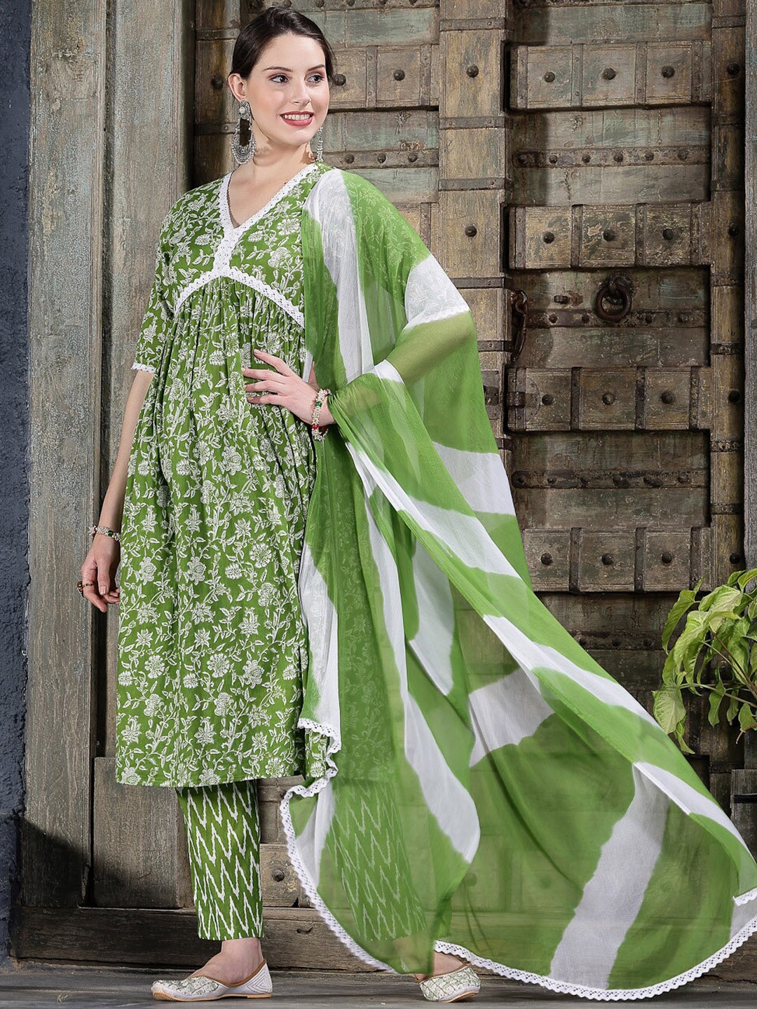 Stylum Floral Printed V-Neck Pure Cotton A-Line Kurta with Trousers & Dupatta, Green
Stylum Floral Printed V-Neck Pure Cotton A-Line Kurta with Trousers & Dupatta, Green